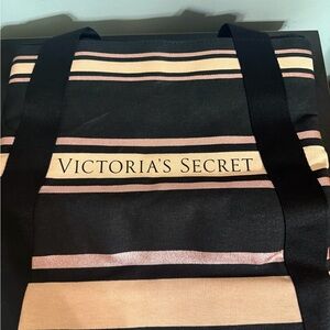 NWT Victoria’s Secret tote